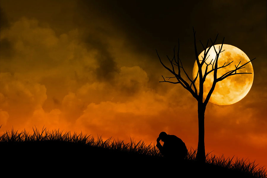 Yad qadına baxmaq günahdırmı?