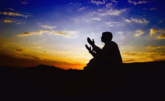 Duanın Allah tərəfindən qəbul edilməsi və istəyin həyata keçməsi üçün hansı namazı qılmaq məsləhətdir?