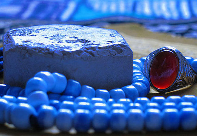 Əl altında möhür olmayan vaxt necə namaz qılmaq lazımdır?