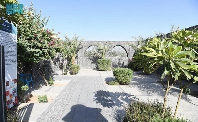 Mədinədə damsız tarixi bina: Bəni Üneyf Məscidi