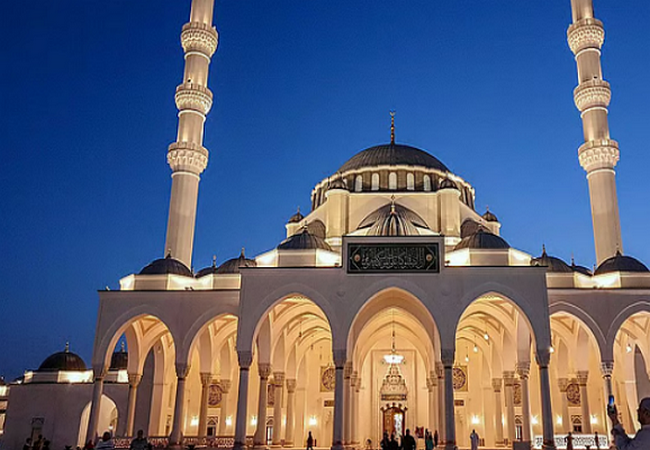 İslam memarlığını qeyri-müsəlmanlara təqdim edən məscid: Şarcə məscidi