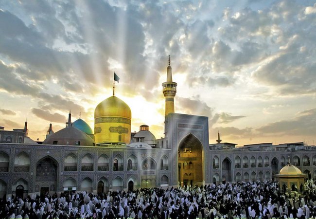 İmam Rzanın (ə) çətin vəziyyətin aradan qaldırılması üçün tövsiyə etdiyi namaz