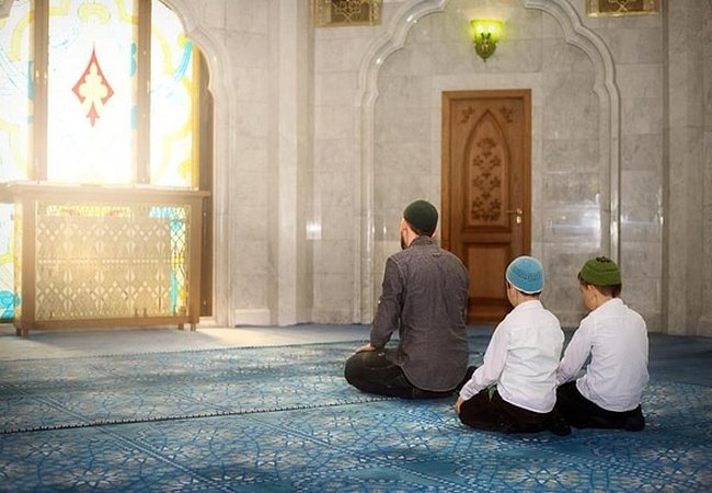 Namaz zamanı çox sayda (onlarla, yüzlərlə) təkrar olunmalı zikrlərin sayını hesablamaq üçün nə etmək lazımdır?