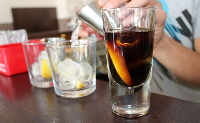 İsti havada bu içkiləri içməyin!