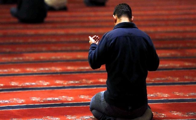 Namazı başqa dildə qılmaq olarmı? -İki böyük alim cavab verir...